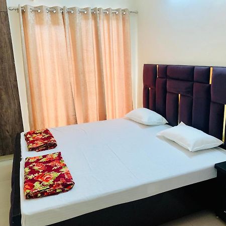 Appartamento Tranquil Varanasi Esterno foto